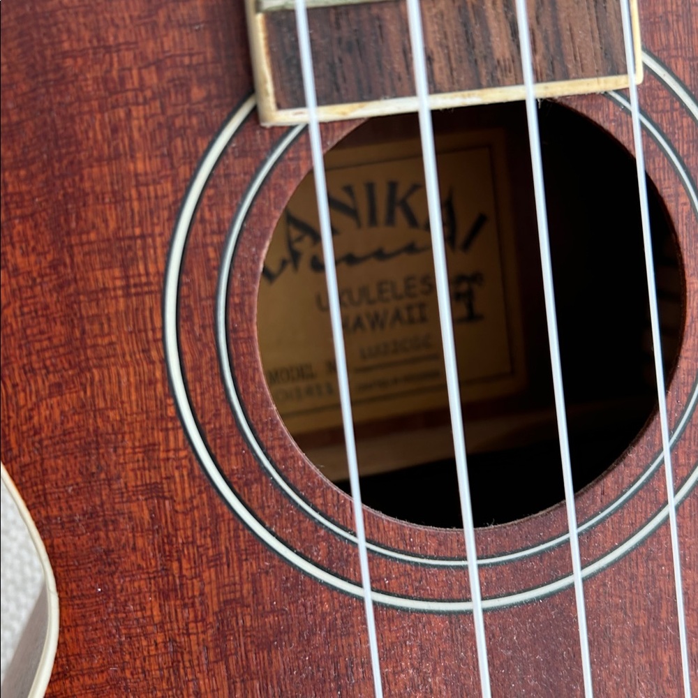 Lanikai LU22CGC Standard Concert Ukulele - Picture 6 of 10